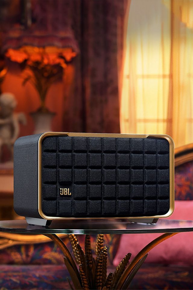 JBL Authentics 200